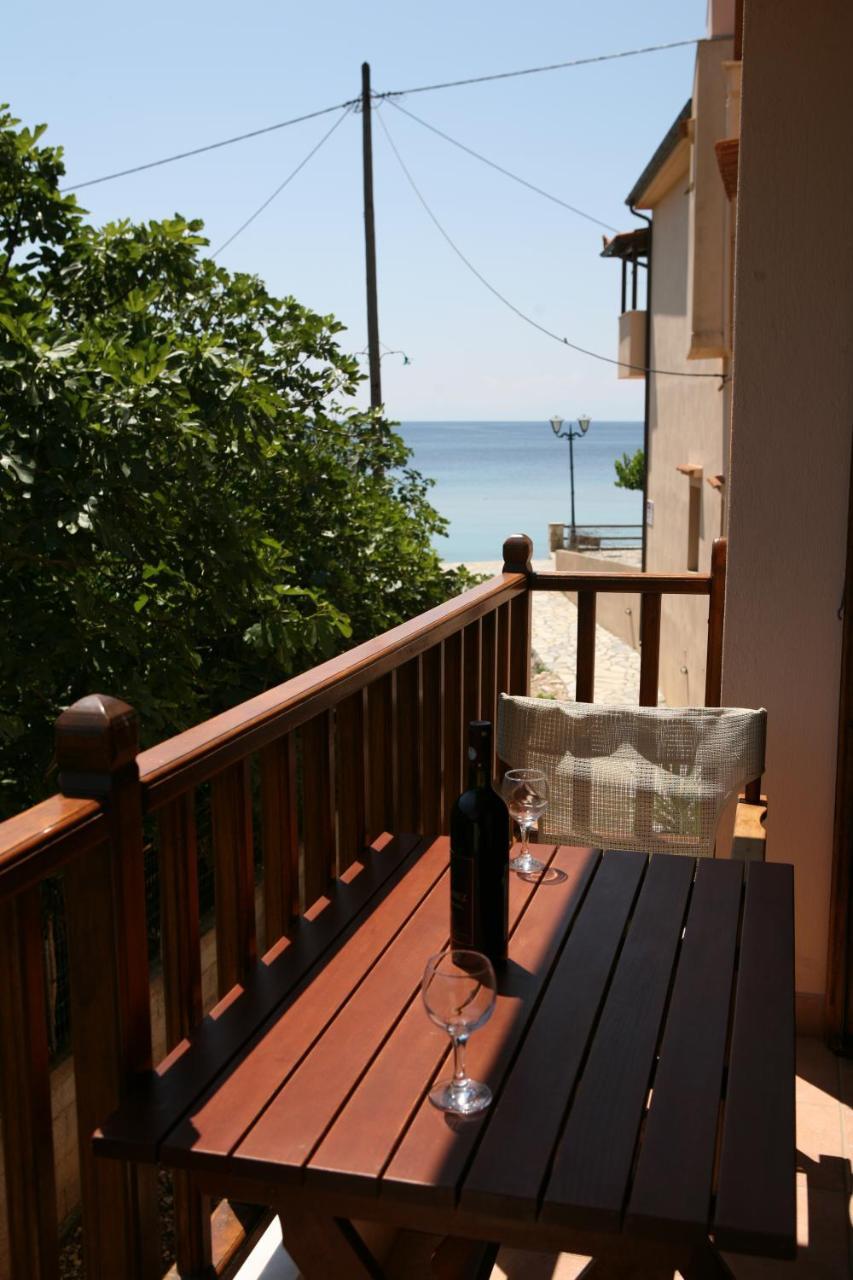 Apartment Aristotelis *