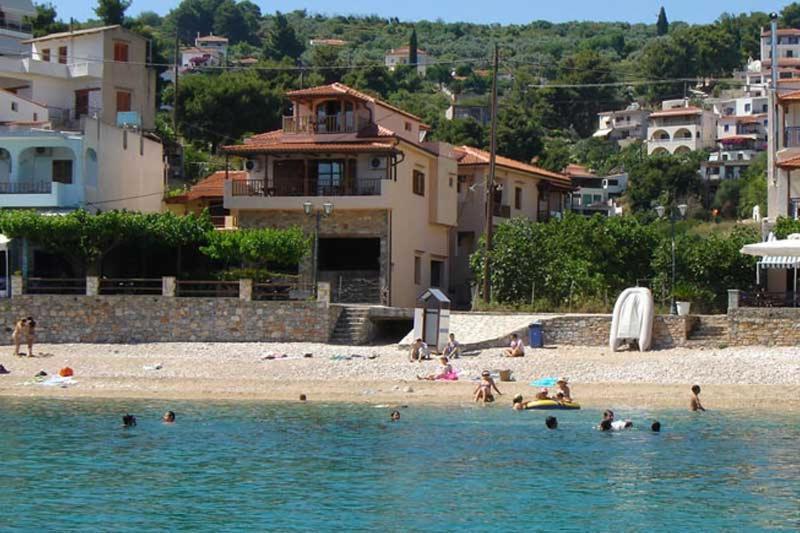 Aristotelis *